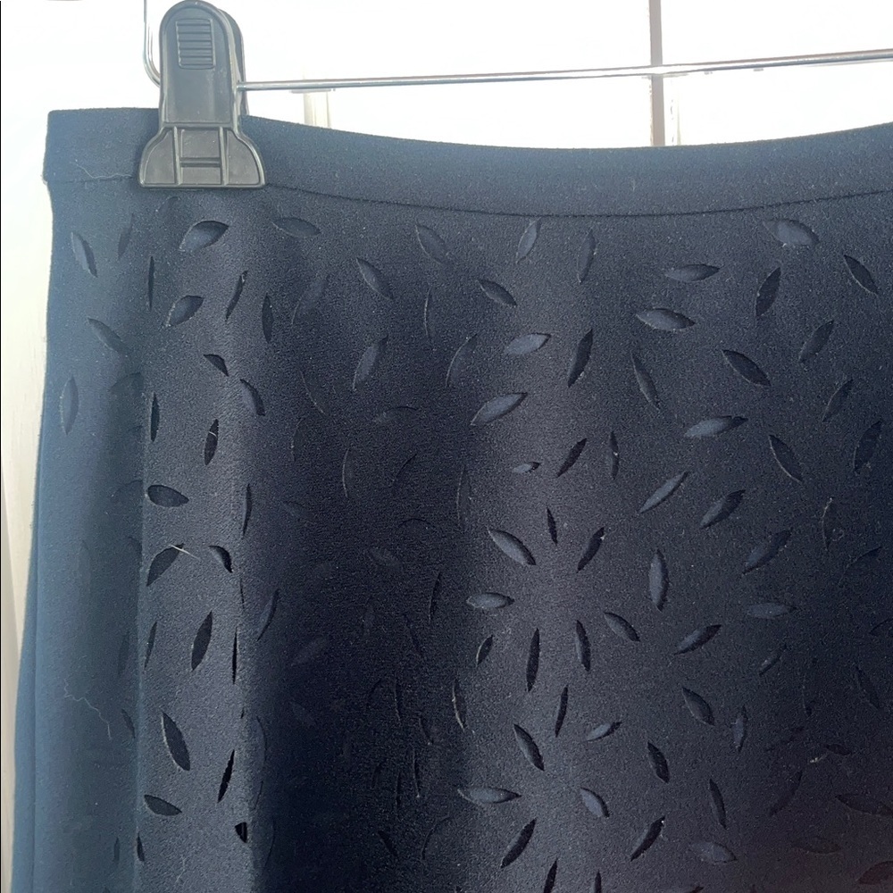 Banana Republic Navy Laser-cut Circle A-line Skirt Size 10 - Picture 3 of 7